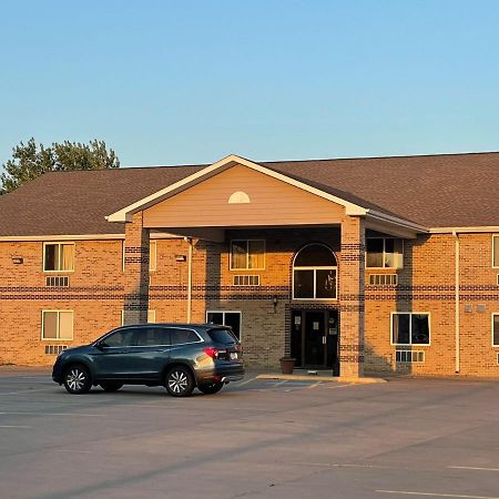 Rodeway Inn Holdrege Exterior photo